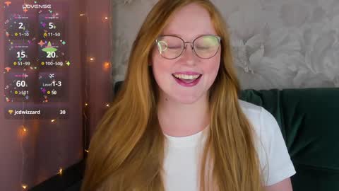 Olivia Date online show from December 4, 3:15 pm