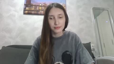 Snapshot of olivia_dream1 chatting on February 2, 11:32 pm Olivia online show from February 2, 11:32 pm