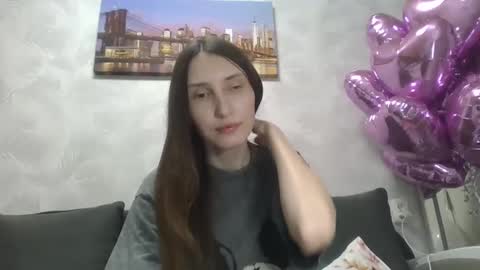 Snapshot of olivia_dream1 chatting on February 15, 10:31 pm Olivia online show from February 15, 10:31 pm