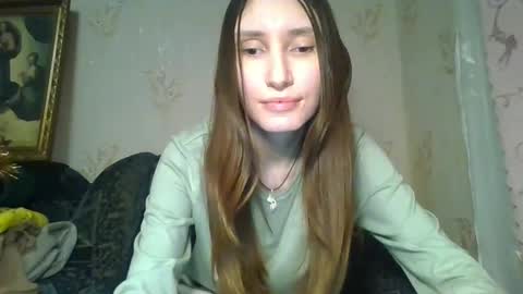 Snapshot of olivia_dream1 chatting on December 18, 8:25 pm Olivia online show from December 18, 8:25 pm