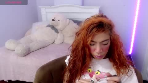 Snapshot of olivia_goddess chatting on December 17, 7:28 am Olivia online show from December 17, 7:28 am