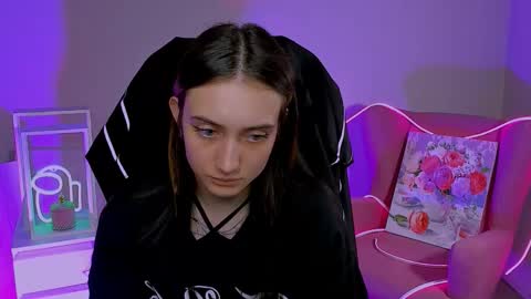 olivia_norton_ online show from October 16, 3:00 pm