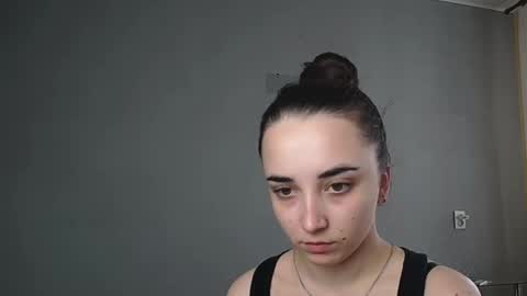 Olivia online show from March 24, 1:06 pm