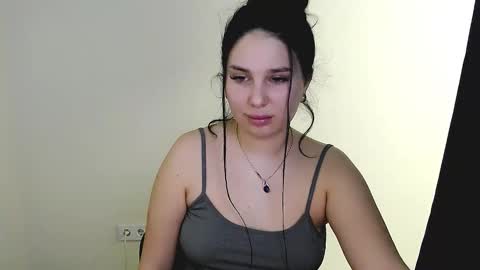 Olivia online show from March 19, 9:20 pm