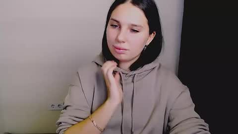 Olivia online show from September 23, 3:44 am