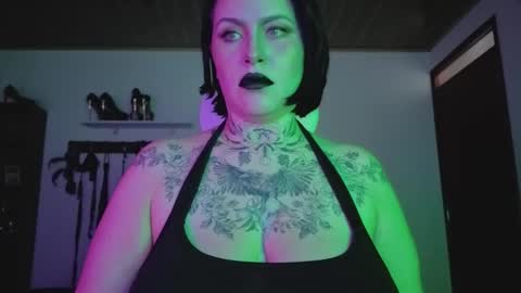   online show from December 18, 2:56 pm