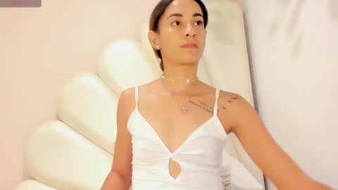 Olivia online show from February 17, 12:32 am