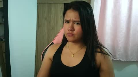 Olivia online show from January 13, 1:08 pm