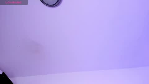 OLIVIA online show from January 7, 1:06 am