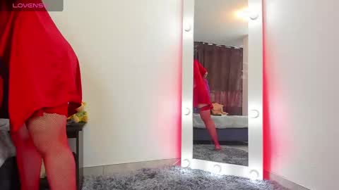 Olivia -  Milky big boobs online show from December 6, 4:44 pm