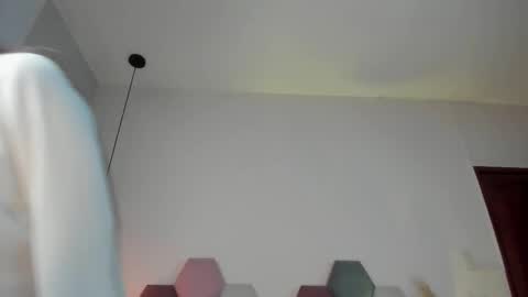 Olivia Cooper online show from October 20, 11:48 am