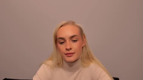 oliviaBeauty online show from February 20, 7:49 pm