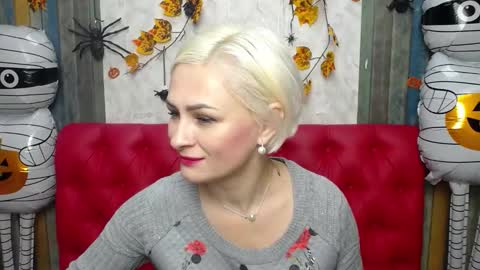 OliviaHorst online show from October 30, 7:09 am