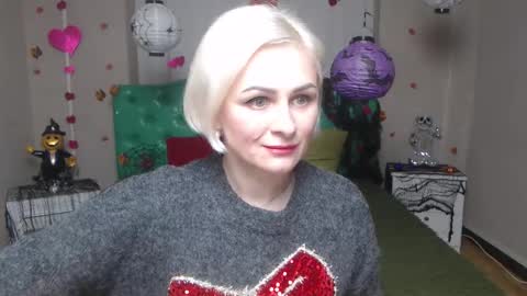 OliviaHorst online show from November 9, 6:10 pm