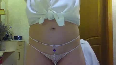 Snapshot of oliviaparadise chatting on December 16, 5:11 pm oliviaparadise online show from December 16, 5:11 pm