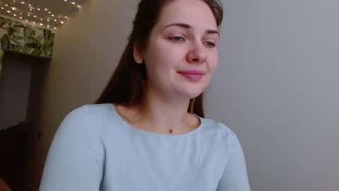Snapshot of oliviashiny chatting on December 11, 6:36 am Olivia online show from December 11, 6:36 am