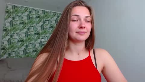 Snapshot of oliviashiny chatting on September 14, 4:59 am Olivia online show from September 14, 4:59 am