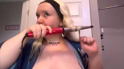 Olivia baby  online show from September 18, 5:00 am