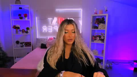 Olivia online show from January 18, 7:28 am