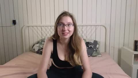 Kylie online show from September 24, 6:47 pm