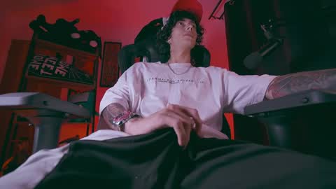     online show from April 6, 11:06 pm