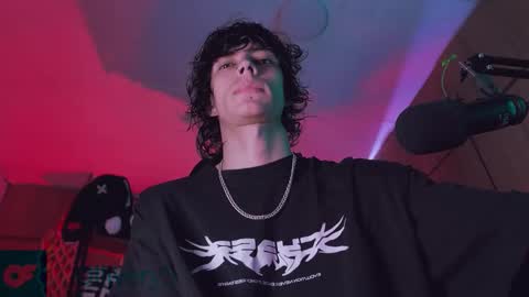     online show from October 13, 6:48 am