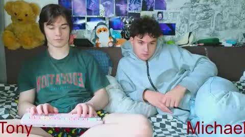 Tony online show from December 5, 9:19 am