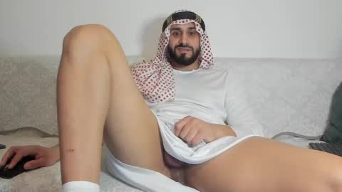 Snapshot of omar_xoxo chatting on December 4, 7:44 am Omar online show from December 4, 7:44 am