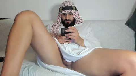 Snapshot of omar_xoxo chatting on September 20, 8:34 pm Omar online show from September 20, 8:34 pm
