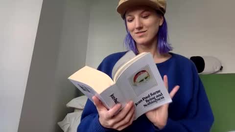 Snapshot of omilk chatting on December 16, 7:10 pm omilk online show from December 16, 7:10 pm