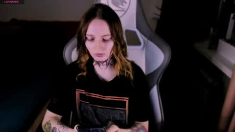 on_yxxx online show from December 5, 6:28 pm