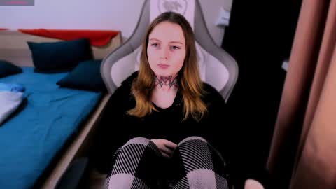 on_yxxx online show from December 2, 5:21 pm