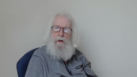 Somewhere over the rainbow online show from February 7, 8:06 am