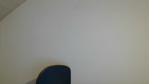 Somewhere over the rainbow online show from September 28, 8:51 pm