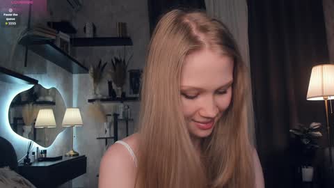 Snapshot of one_1ove chatting on September 17, 7:17 pm Ana online show from September 17, 7:17 pm