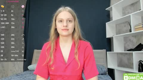 Snapshot of onelovelyalice chatting on March 7, 9:38 pm onelovelyalice online show from March 7, 9:38 pm