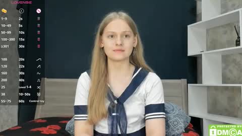 Snapshot of onelovelyalice chatting on March 4, 9:22 pm onelovelyalice online show from March 4, 9:22 pm