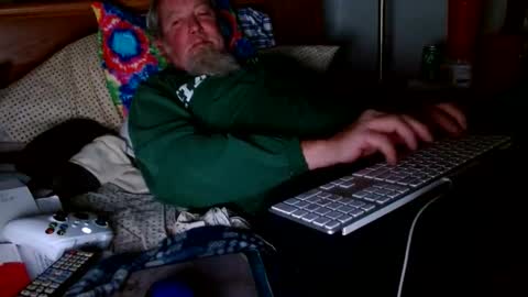 Snapshot of onemattu chatting on December 26, 6:41 am Mattu online show from December 26, 6:41 am