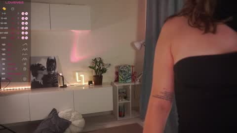 SamLolita online show from October 23, 9:37 pm