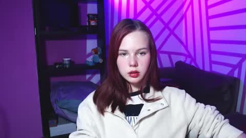 onessandra online show from September 29, 1:48 am