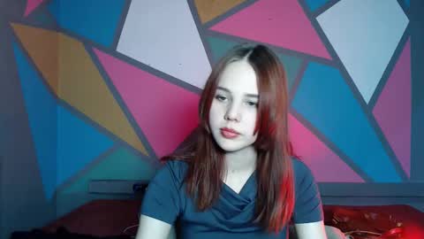 onessandra online show from November 25, 6:01 am