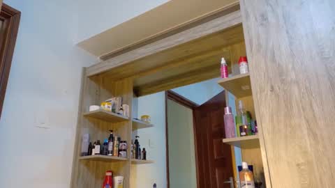 Bestie online show from December 4, 10:29 am