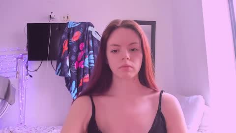 Snapshot of only_sarah1 chatting on September 19, 10:13 pm only_sarah1 online show from September 19, 10:13 pm