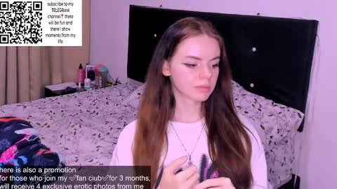 Snapshot of only_sarah1 chatting on January 13, 11:49 pm only_sarah1 online show from January 13, 11:49 pm