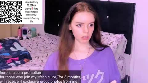 Snapshot of only_sarah1 chatting on January 8, 12:17 am only_sarah1 online show from January 8, 12:17 am