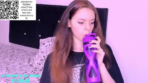 Snapshot of only_sarah1 chatting on February 14, 12:51 am only_sarah1 online show from February 14, 12:51 am
