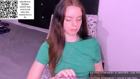 Snapshot of only_sarah1 chatting on January 22, 1:42 am only_sarah1 online show from January 22, 1:42 am