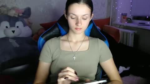 Amalia online show from November 27, 8:05 pm