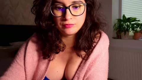 onlyella92_ online show from November 7, 1:57 pm