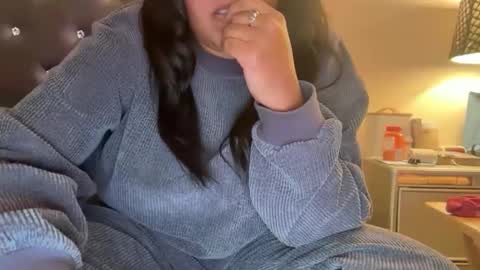 onlyinurdreams00 online show from November 22, 1:37 am